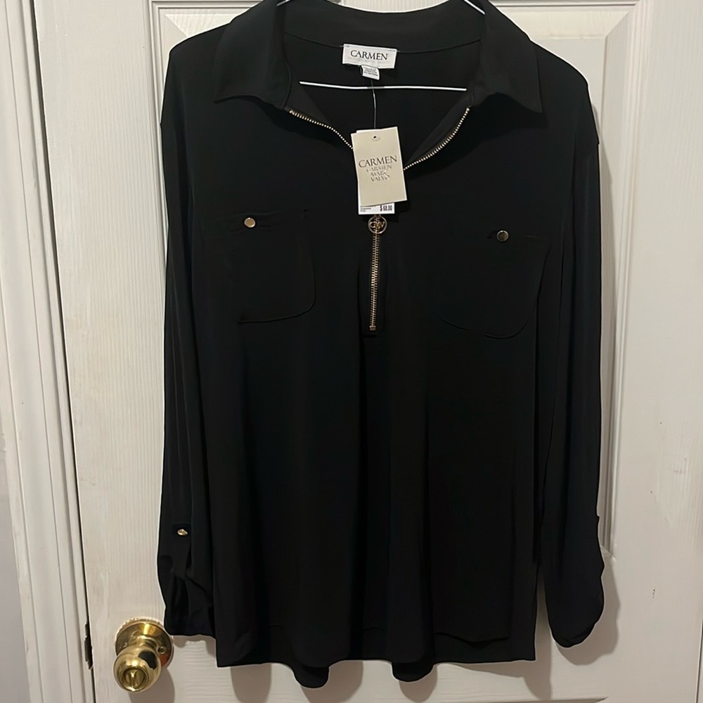 Carmen Mark Valvo long sleeve zip front blouse with front pockets